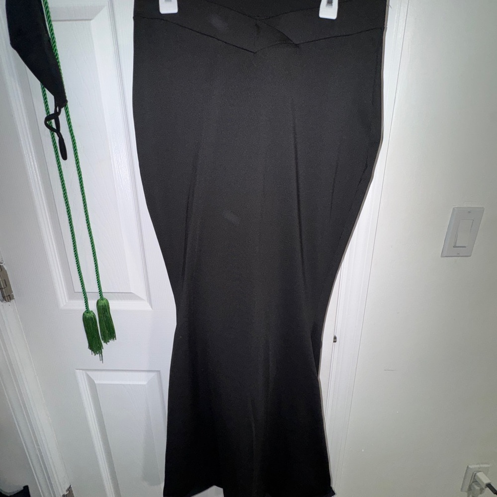 Elegant Black Women's Skirt